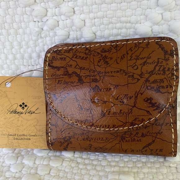 Patricia Nash Map Print Rivalta c/b & Canelli Coin Wallet Set. NWT - Picture 10 of 12